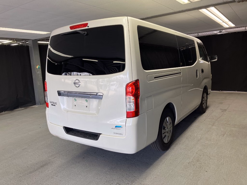 NISSAN NV350 CARAVAN