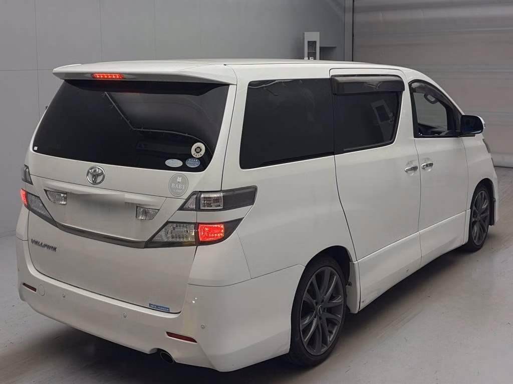 TOYOTA VELLFIRE