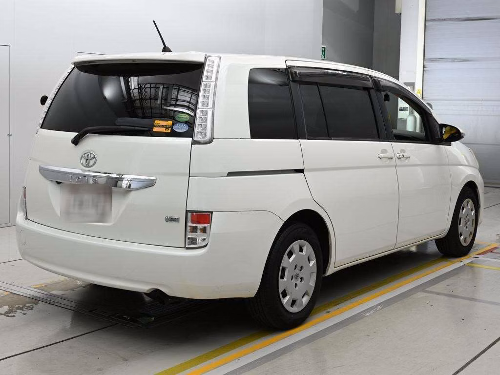 TOYOTA ISIS