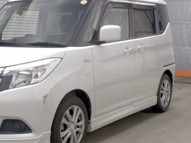 MITSUBISHI DELICA D:2