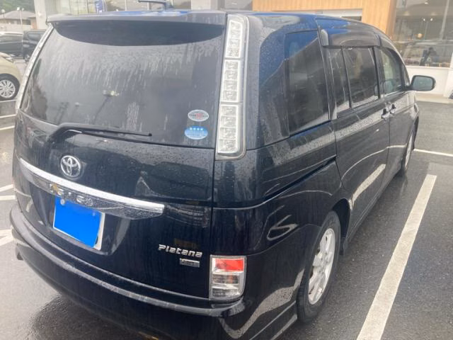 TOYOTA ISIS