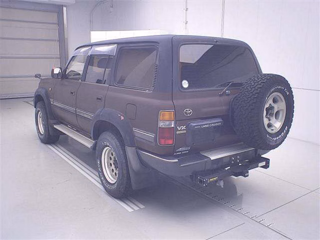 TOYOTA LAND CRUISER
