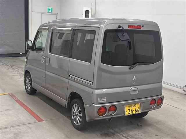 MITSUBISHI TOWN BOX