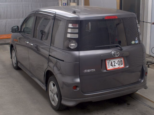 TOYOTA SIENTA