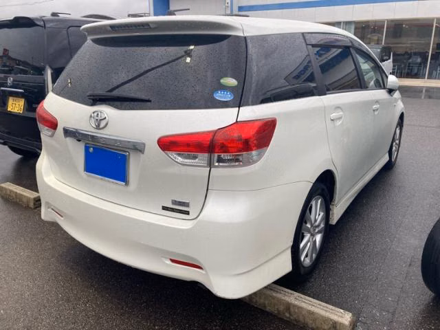 TOYOTA WISH