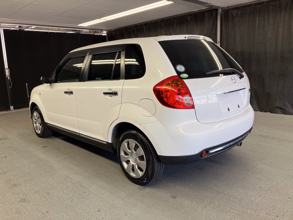 MAZDA VERISA