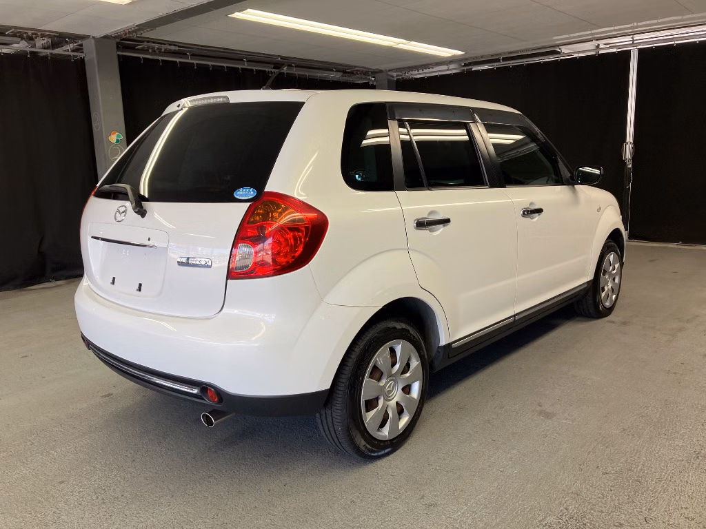 MAZDA VERISA