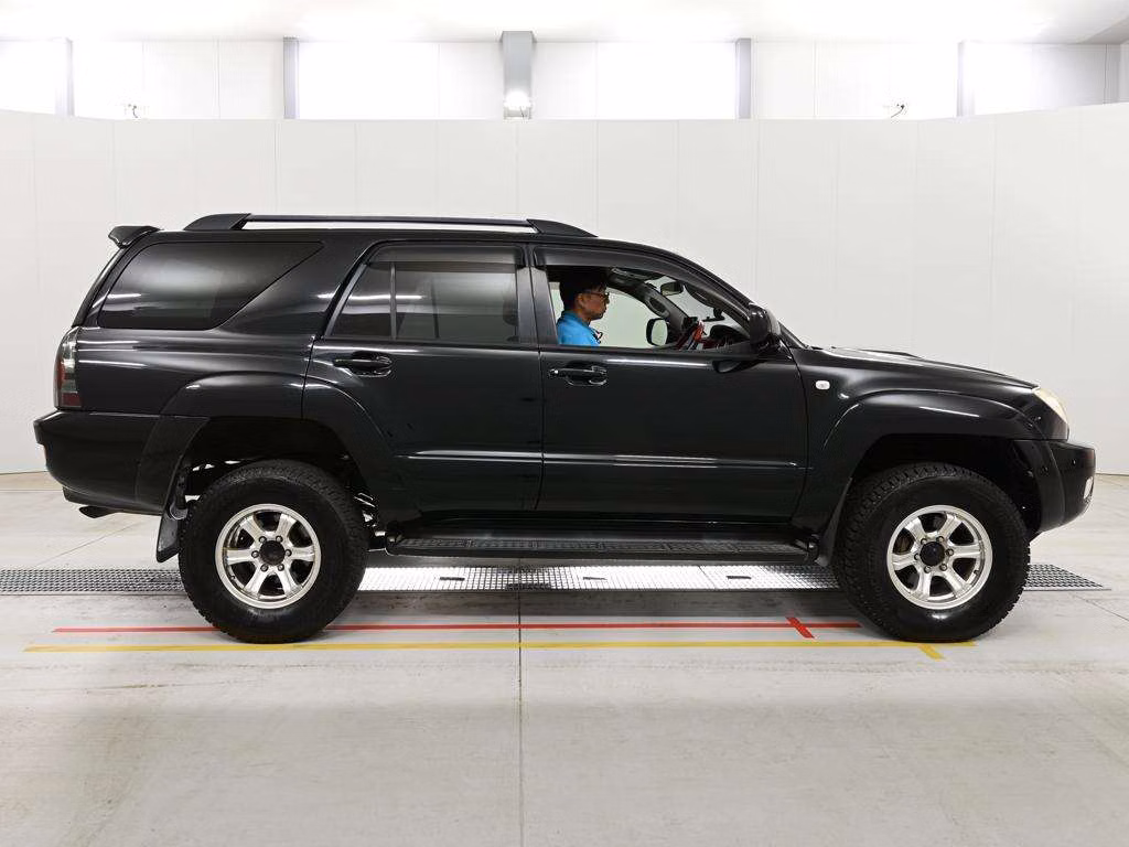 TOYOTA HILUX SURF