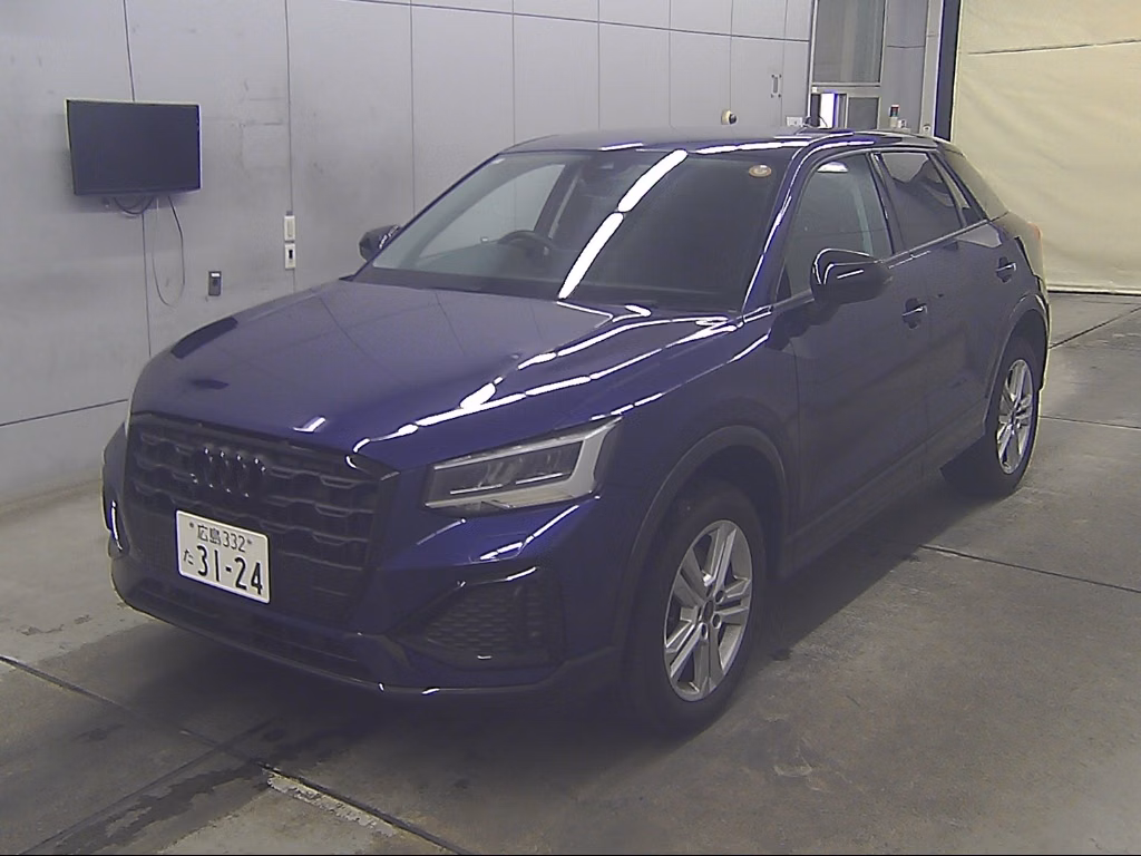 AUDI Q2
