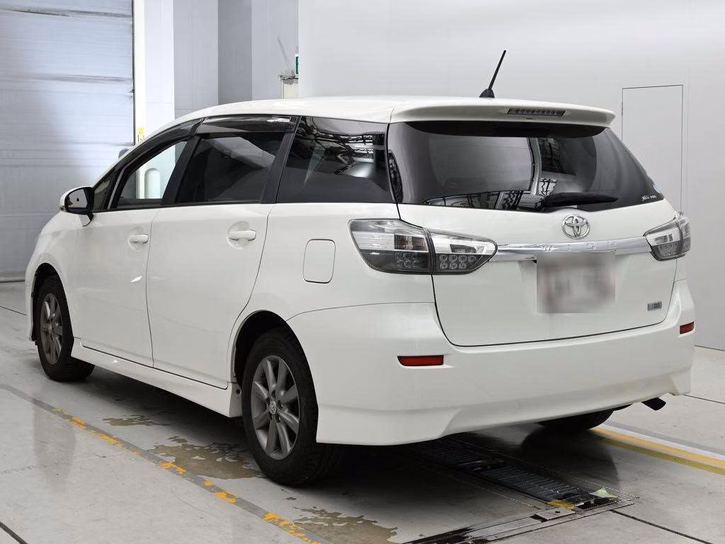 TOYOTA WISH