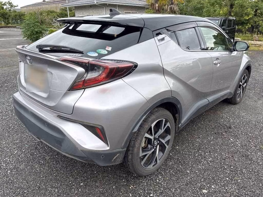 TOYOTA C-HR