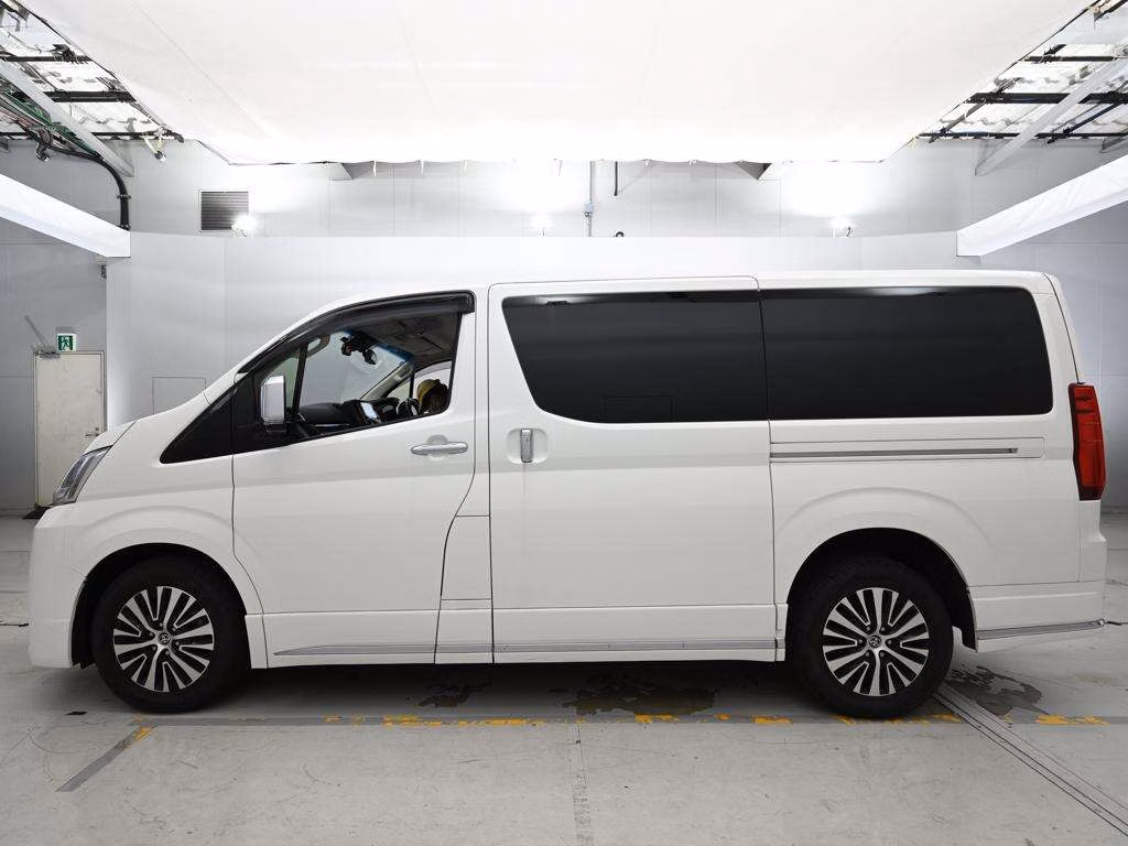 TOYOTA GRANACE