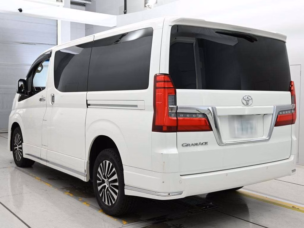 TOYOTA GRANACE