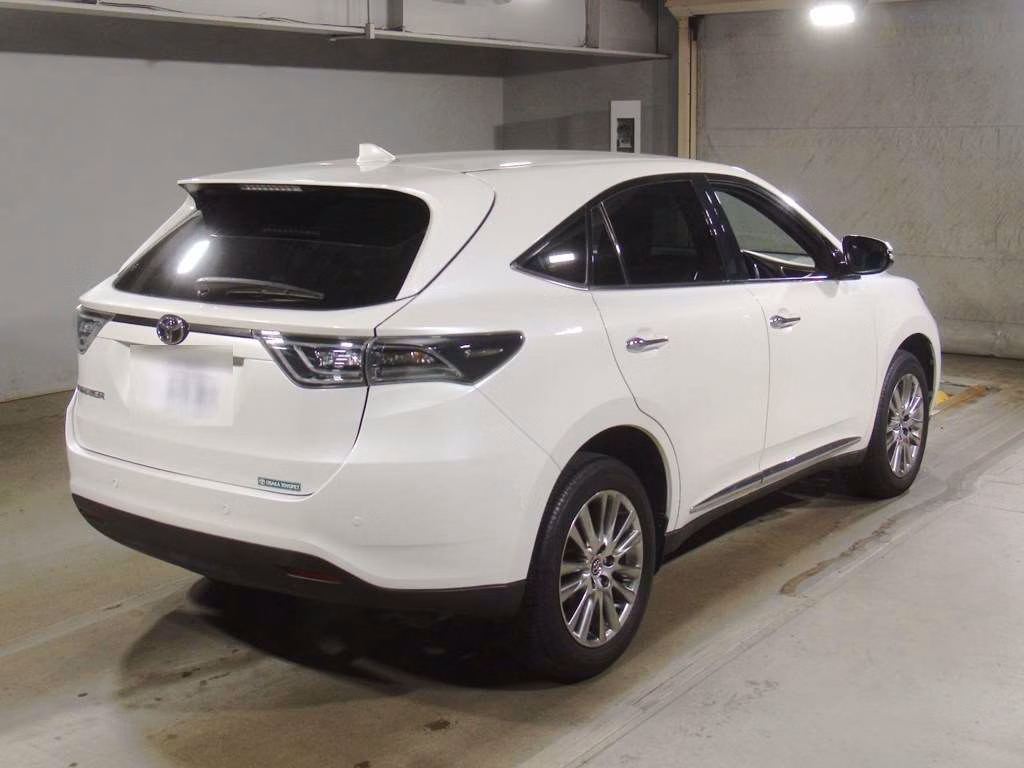 TOYOTA HARRIER