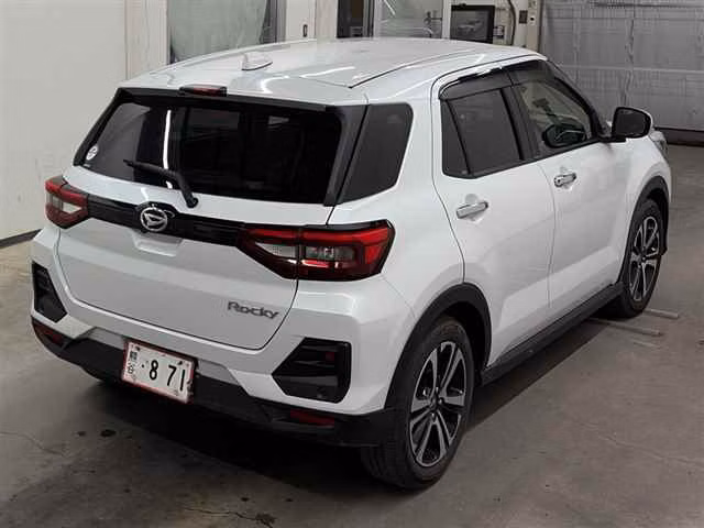 DAIHATSU ROCKY