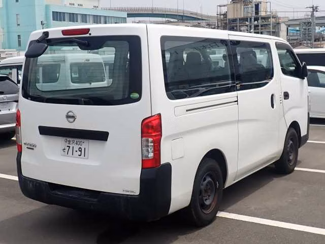 NISSAN NV350 CARAVAN