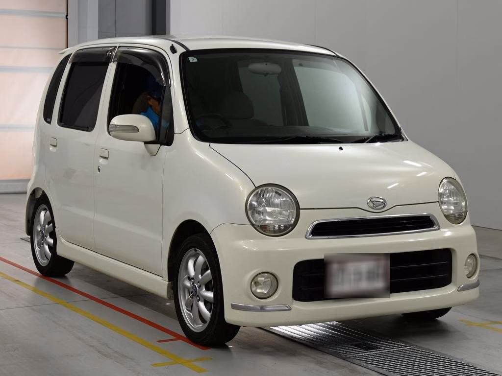 DAIHATSU MOVE LATTE