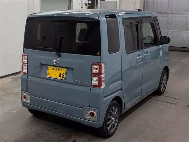 DAIHATSU WAKE