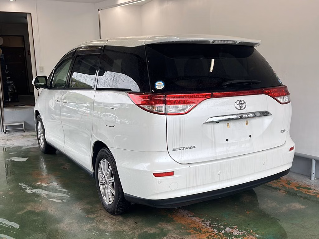 TOYOTA ESTIMA