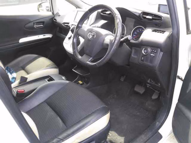 TOYOTA WISH