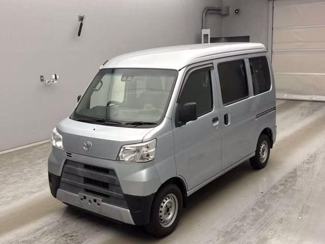 TOYOTA PIXIS VAN