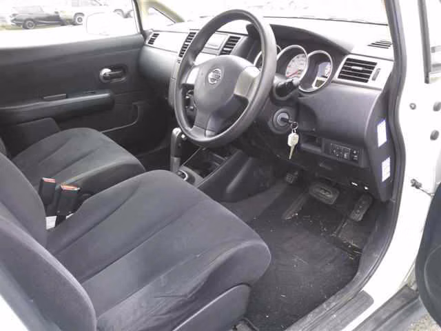 NISSAN TIIDA LATIO