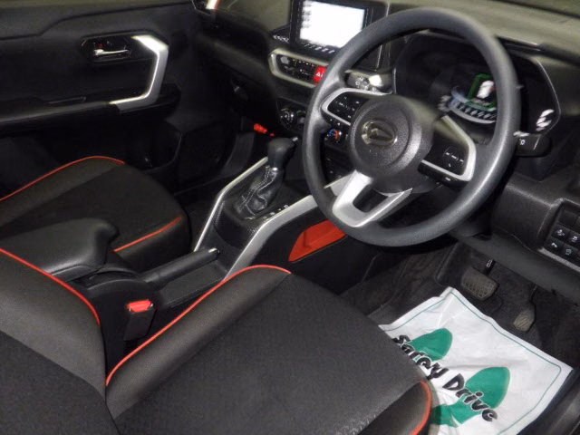 DAIHATSU ROCKY