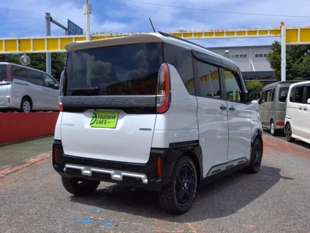 MITSUBISHI DELICA MINI