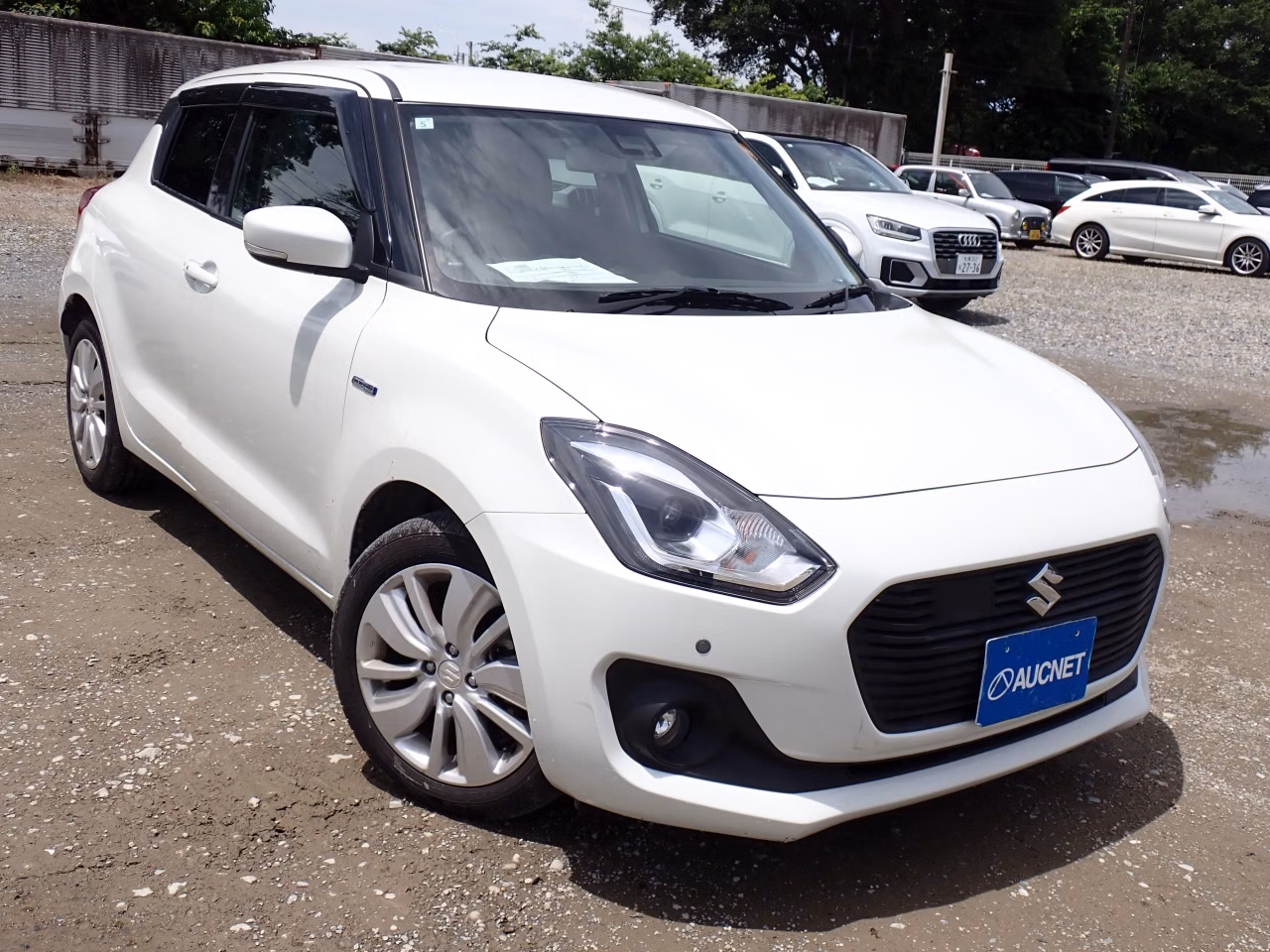 SUZUKI SWIFT
