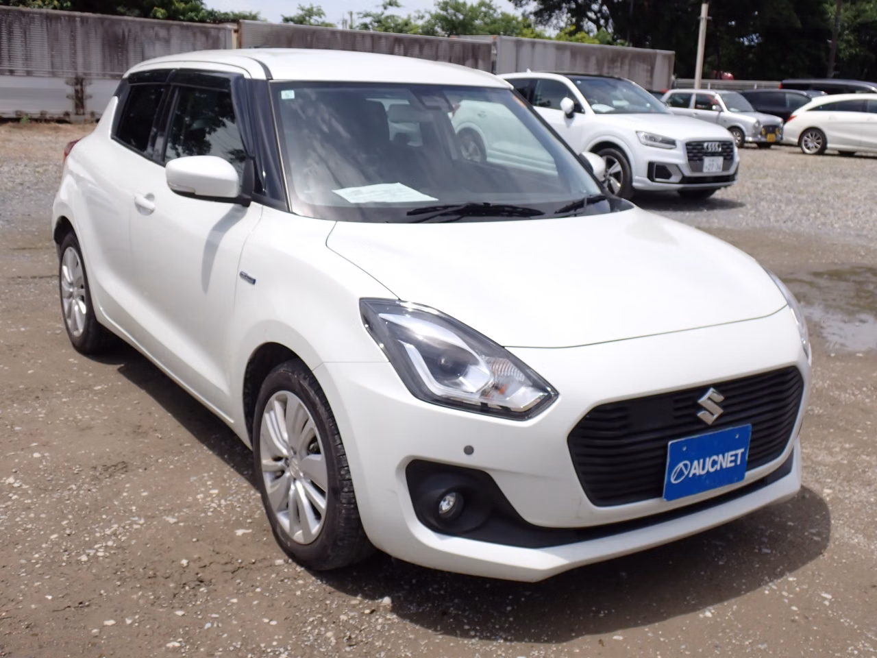 SUZUKI SWIFT