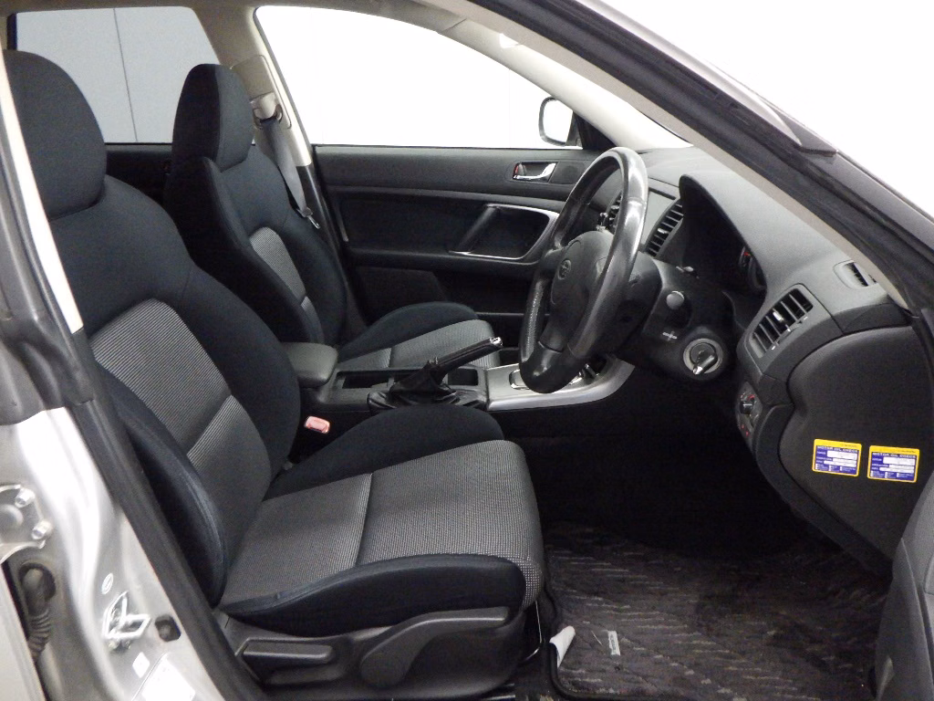 SUBARU LEGACY