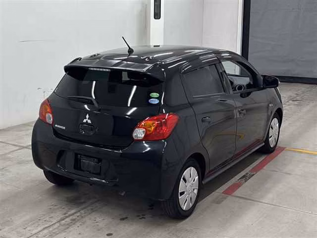 MITSUBISHI MIRAGE