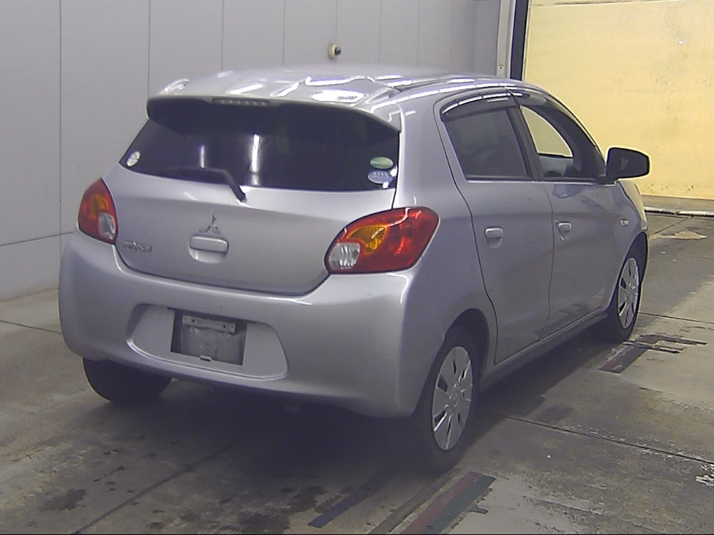 MITSUBISHI MIRAGE