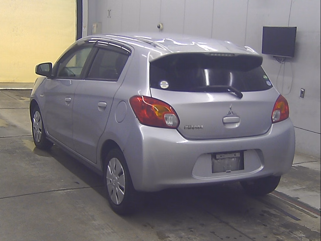 MITSUBISHI MIRAGE