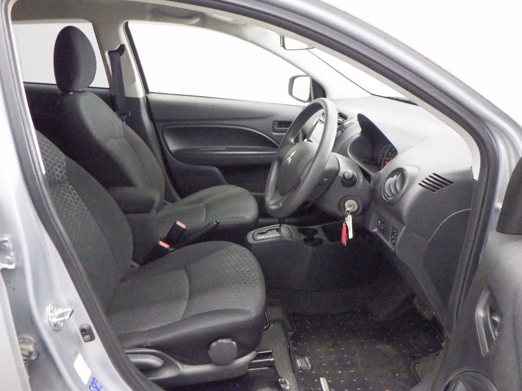 MITSUBISHI MIRAGE