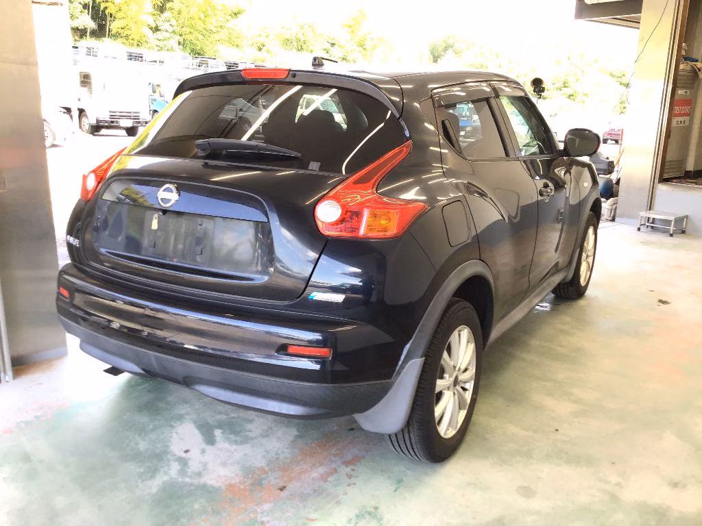 NISSAN JUKE