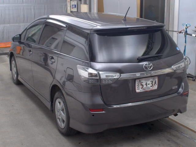 TOYOTA WISH