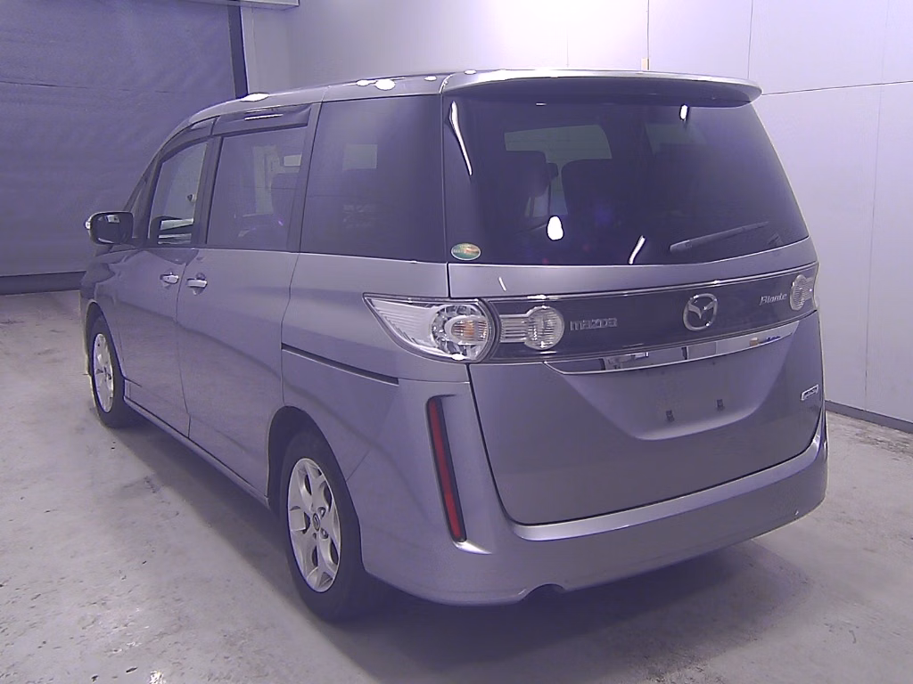 MAZDA BIANTE