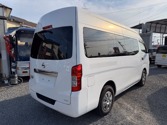 NISSAN NV350 CARAVAN