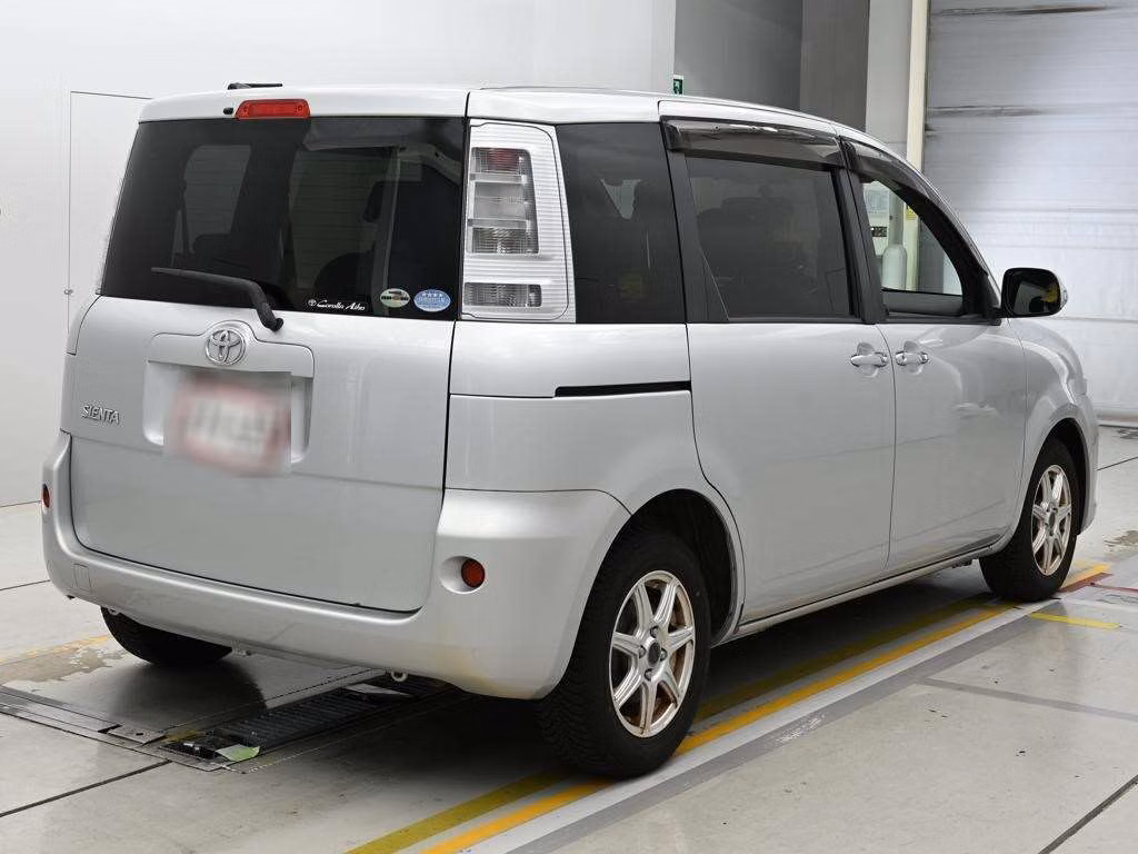 TOYOTA SIENTA