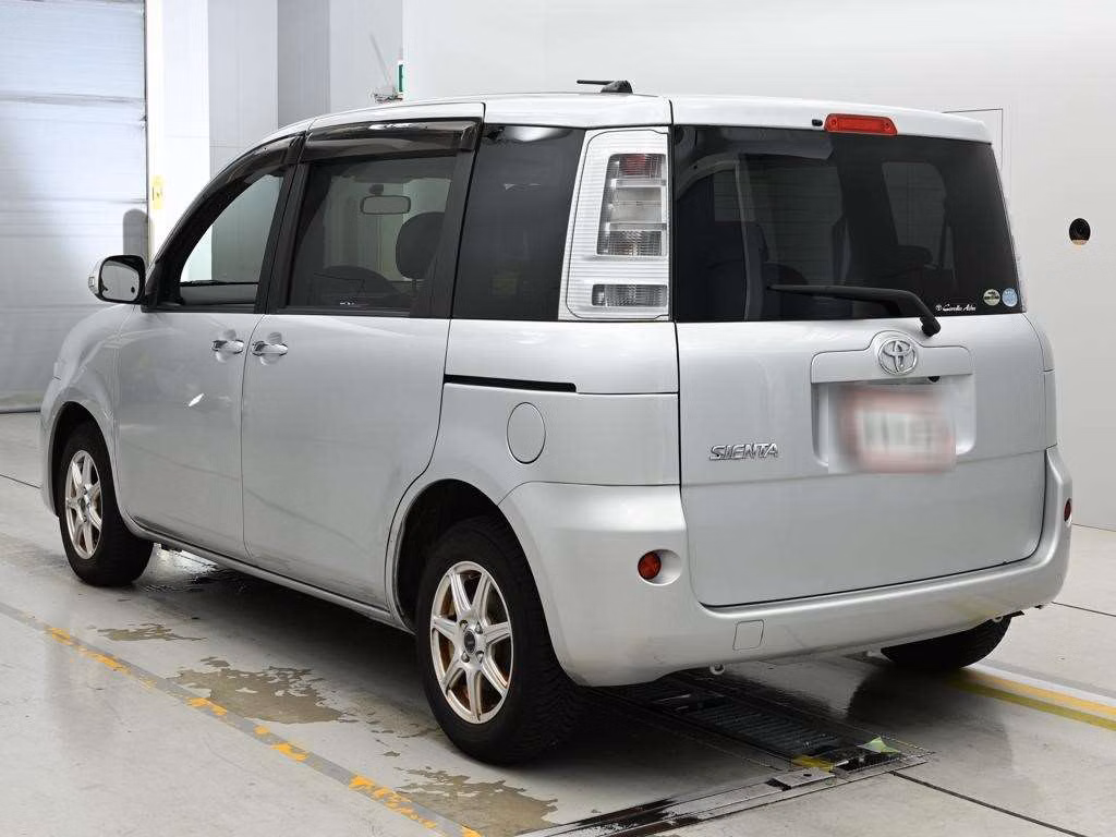 TOYOTA SIENTA