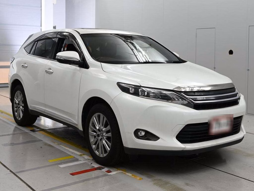 TOYOTA HARRIER