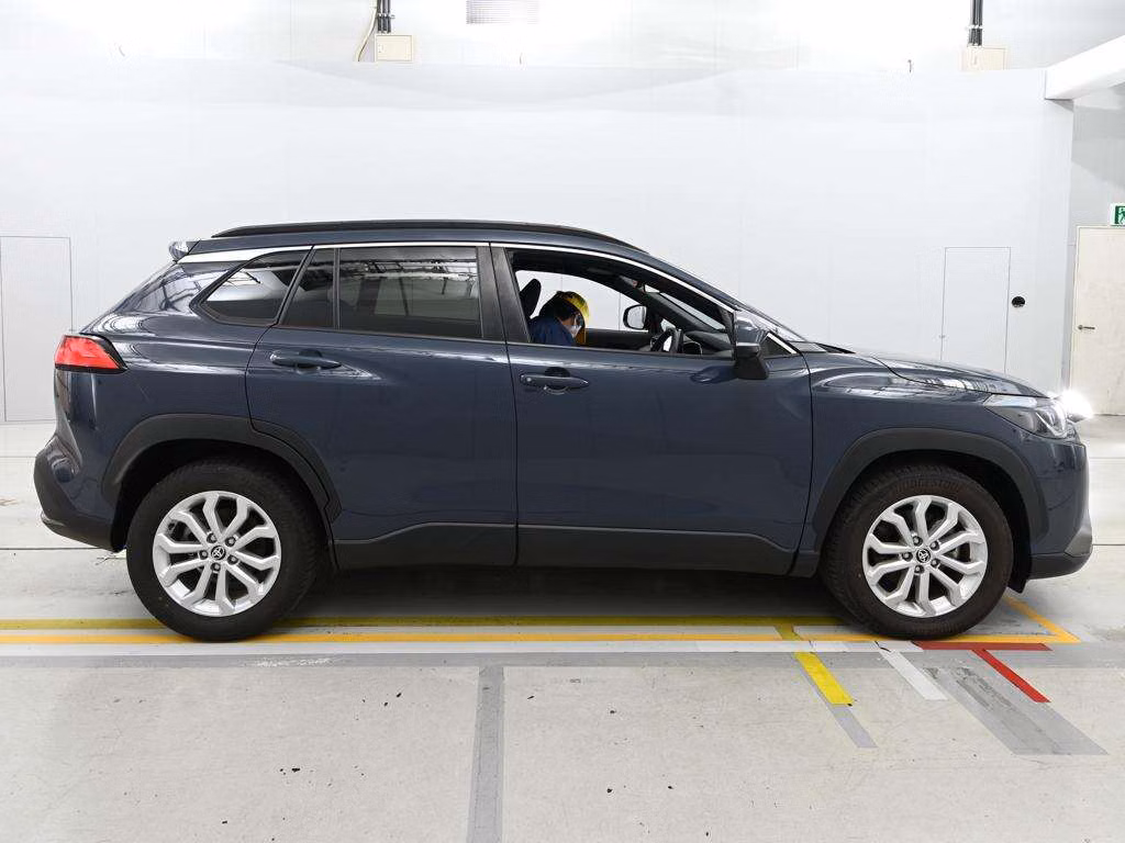 TOYOTA COROLLA CROSS