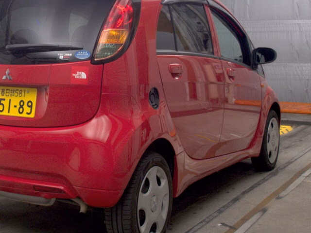 MITSUBISHI I