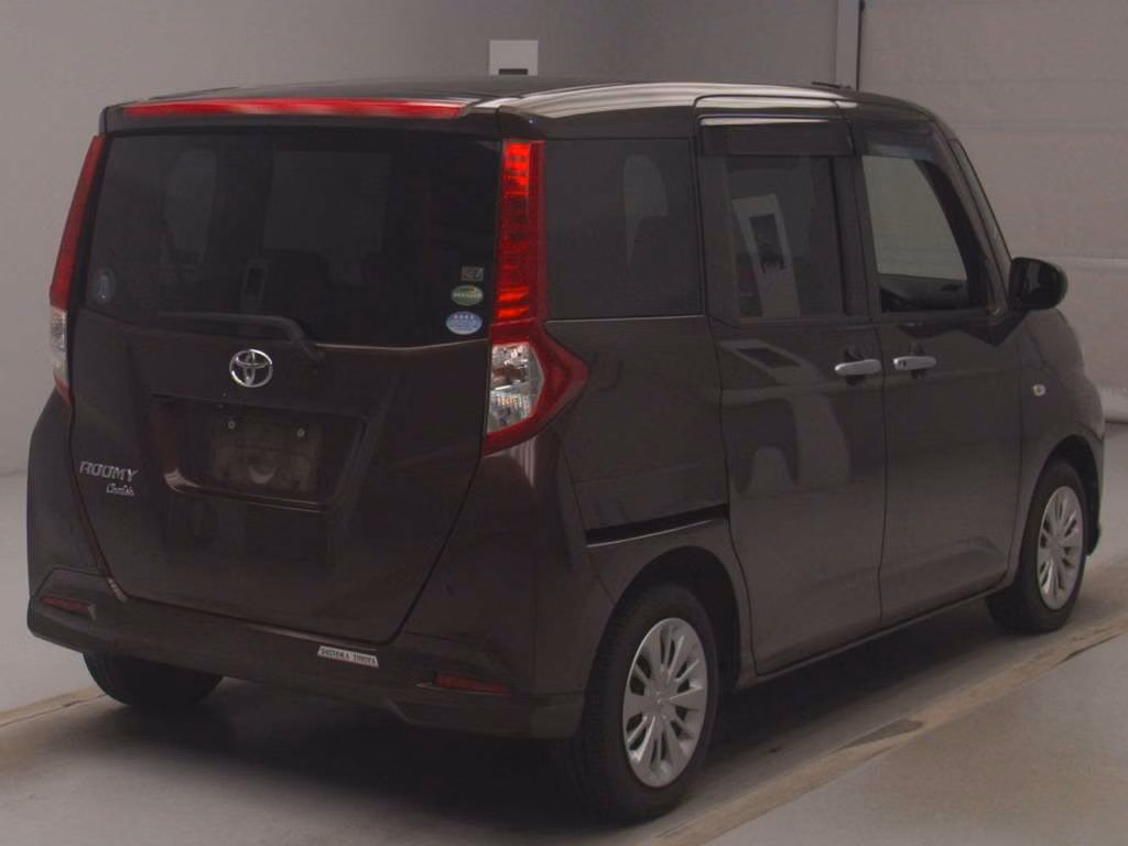 TOYOTA ROOMY
