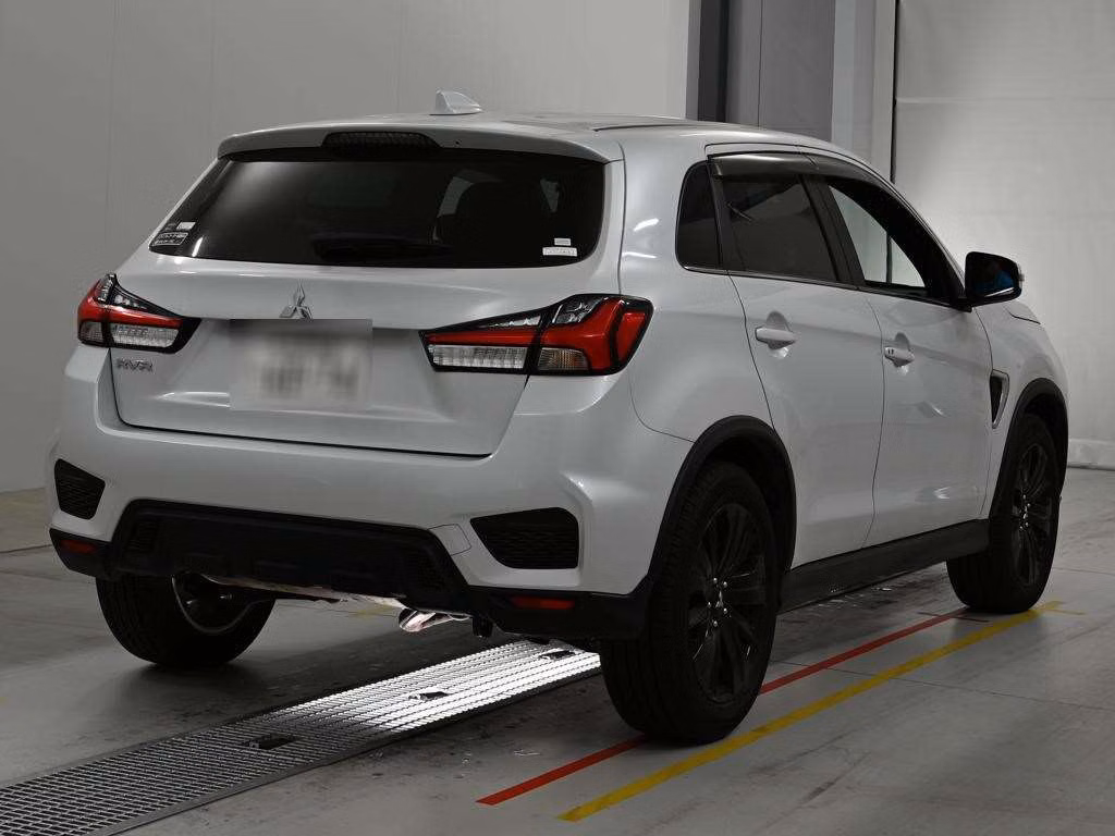 MITSUBISHI RVR