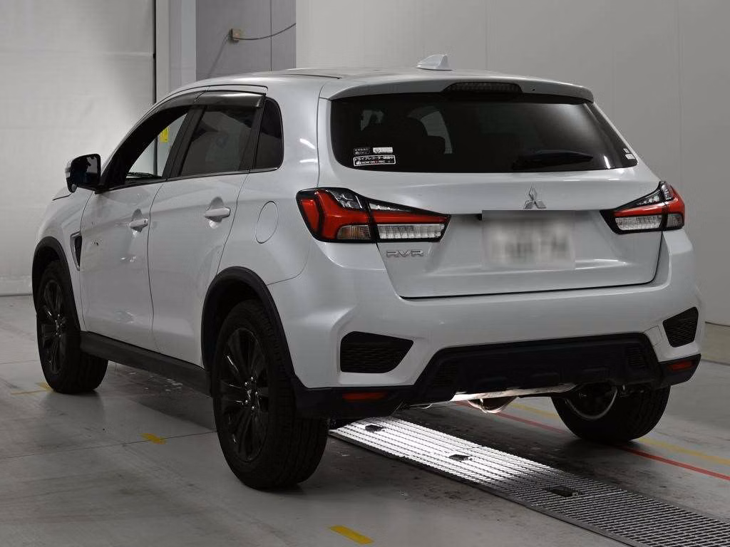 MITSUBISHI RVR