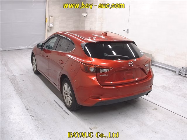 MAZDA AXELA