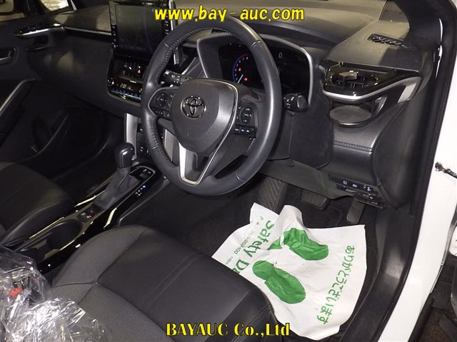 TOYOTA COROLLA CROSS