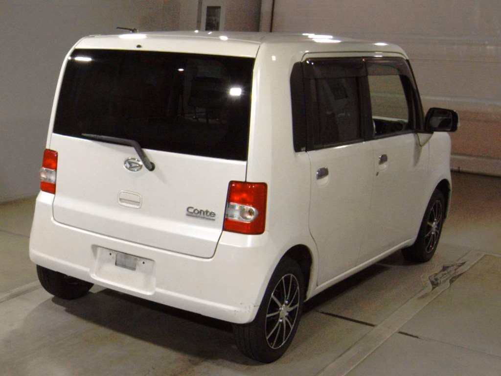 DAIHATSU MOVE CONTE